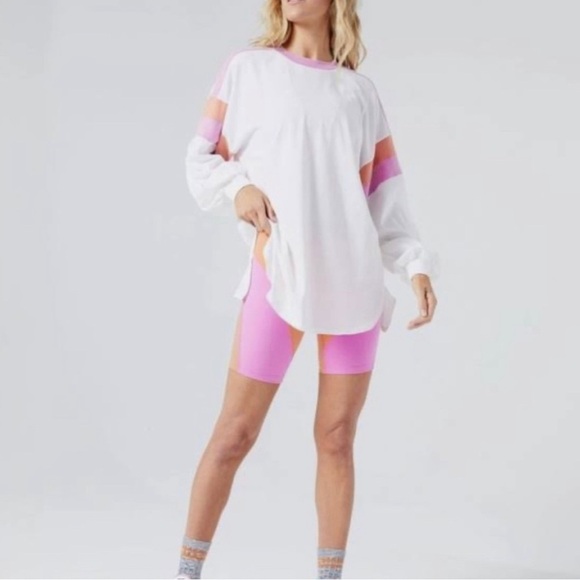 L-SPACE TO THE LIMIT TOP OVERSIZED RIBBED CUFFS COLOR BLOCKED SLEEVES - Picture 11 of 16